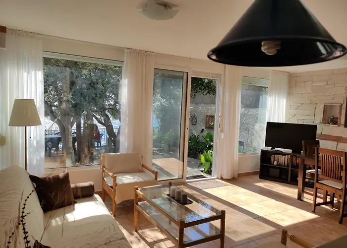 Family Seaside Holm Oak Villa With Private Rocky Beach