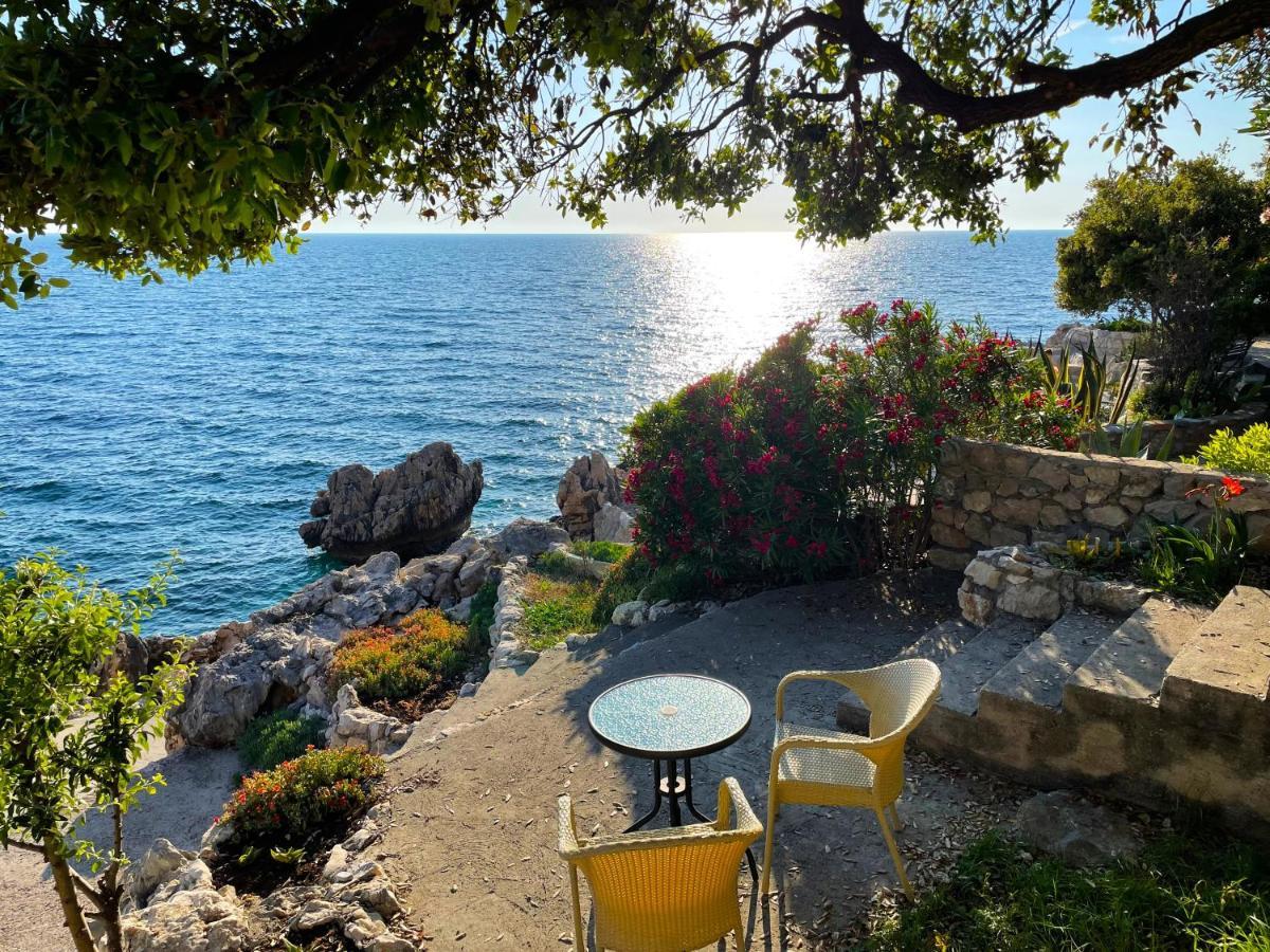 Villa Family Seaside Holm Oak With Private Rocky *