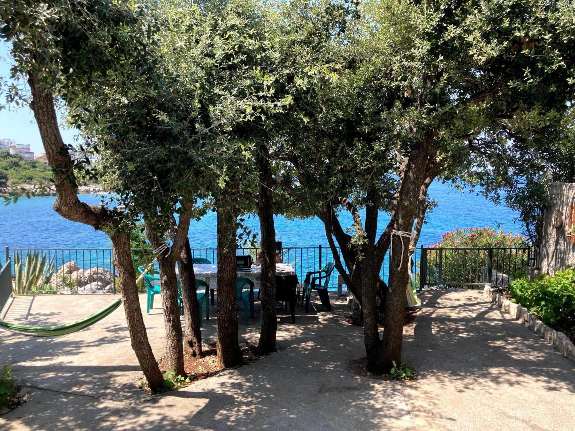 Family Seaside Holm Oak With Private Rocky Villa